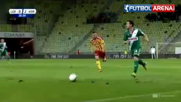 Polonyalı'dan efsane bir vole!