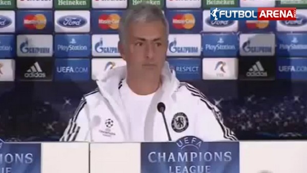 Mourinho'yu çıldırtan soru! Salonu terk etti!