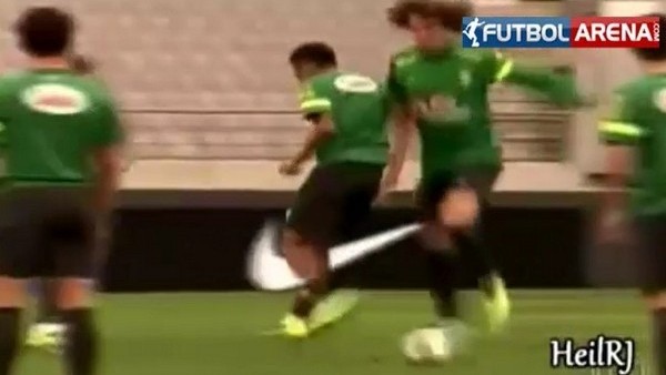 Daivd Luiz'den Neymar'a müthiş çalım