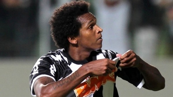 Ronaldinho yoksa Jo var!