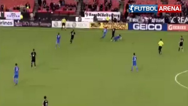 30 metreden kaleye ateş etti!