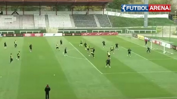 Polonyalı kaleci Boruc'tan inanılmaz bir gol!