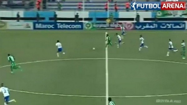 Kendi sahasından aldı, inanılmaz bitirdi!