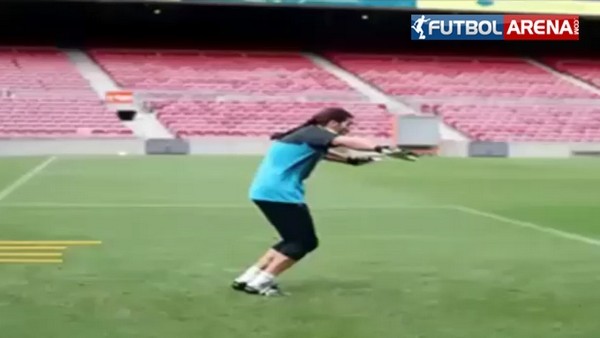 Pinto'dan akrep kurtarışı!