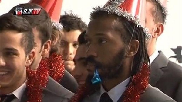 Beşiktaşlı futbolcular kamera karşısına geçti