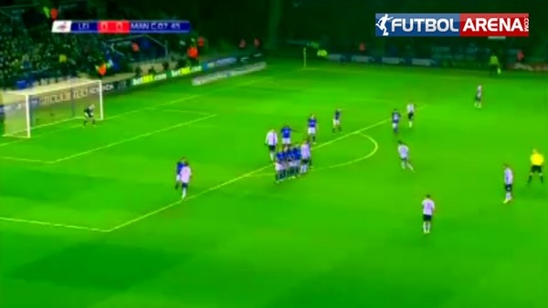 Aslan'ın gözdesi kupada müthiş astı!