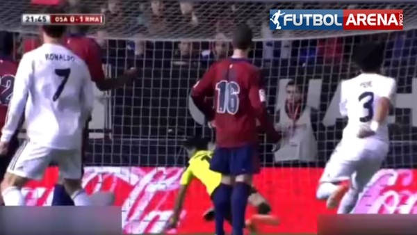 Fizik kurallarını alt üst eden gol!