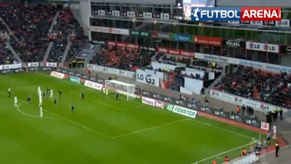 Bundesliga'yı sallayan gol!