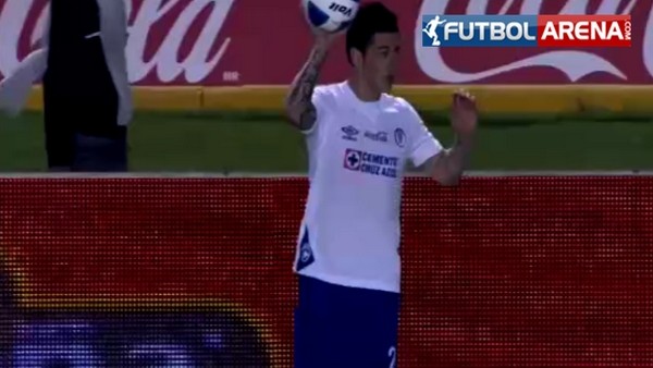 Yok böyle gol | Orta sahadan vole!