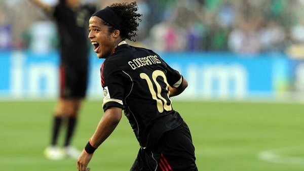 Eski Cimbom'lu Dos Santos'dan nefes kesen aşırtma!