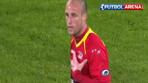 Frikikten adeta füze yolladı!