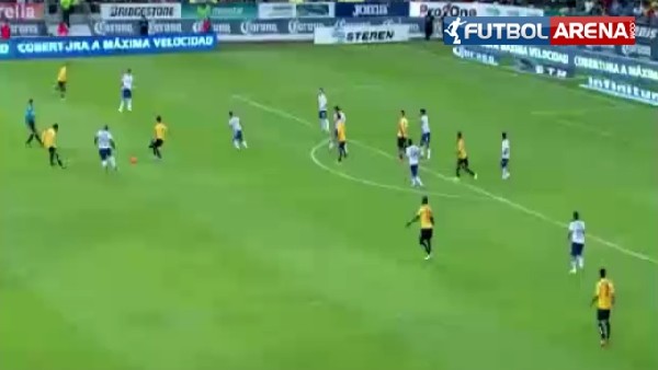 Topu kimse göremedi! Öyle bir vurdu ki...