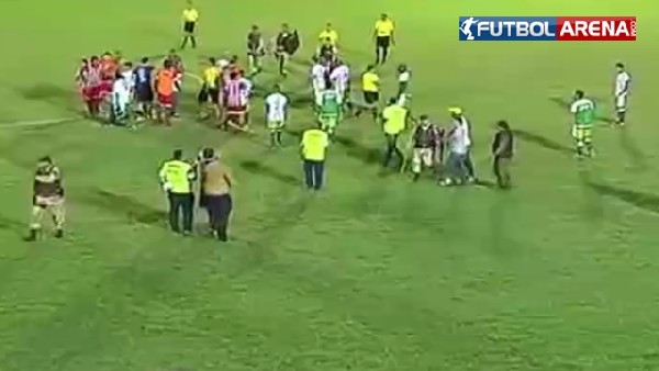 Brezilya'da çılgın olay! | Böyle kavga görülmedi...