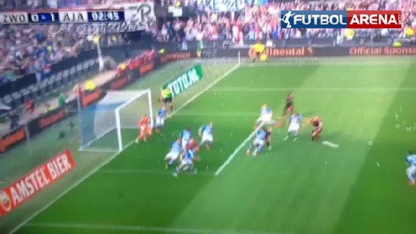 Ajaxlı oyuncudan muhteşem gol!