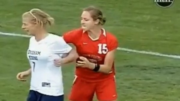 Pepe'nin kadın versiyonu! Rakiplerini indiriyor...