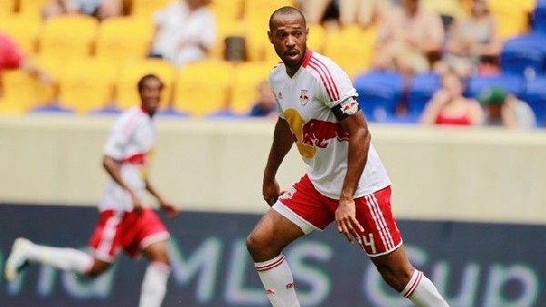 Thierry Henry bu kez de müthiş attırdı!