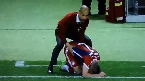  Guardiola'dan Ribery'ye ilginç hareket