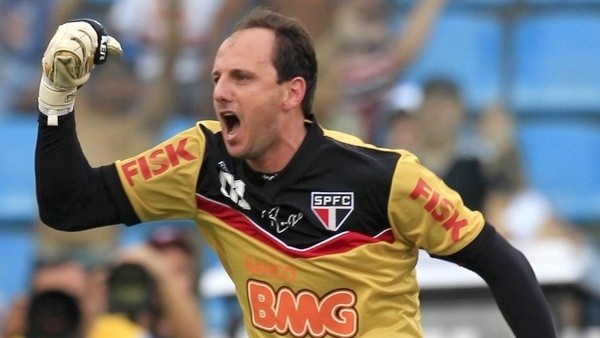 Rogerio Ceni 115. golünü attı