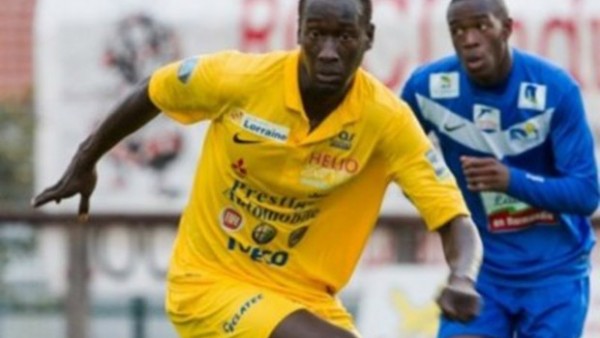 Muzu yedi, kartı gördü