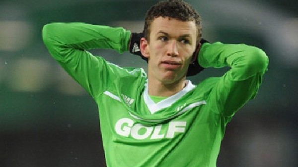  İsyan etti! 1 şut 3 direk...