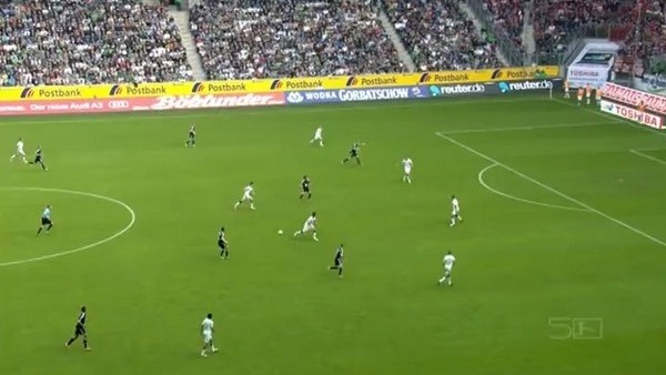 Tek başlarına rakiple savaşıp golü attılar