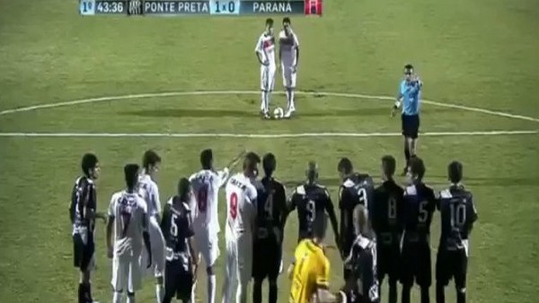 Böyle frikik barajı görülmedi!