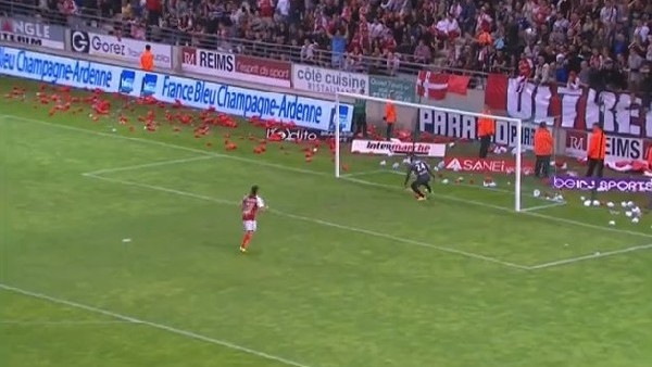 Boş kaleye bunu yaptı, rakibini çıldırttı!