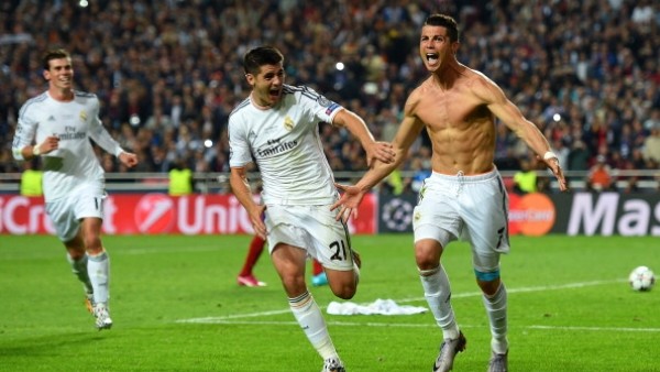 Ronaldo maç sonunda formasını kardeşine verdi