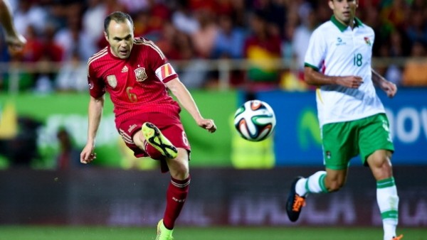 İniesta'dan akıl dolu bir gol