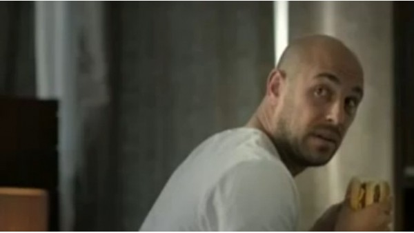 Reina'ya baskın! Karısı böyle yakaladı...