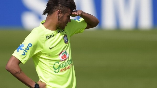 Neymar'a sevgili desteği! İdmana geldi...