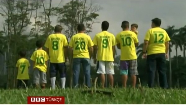 Futbolun efsaneleri sahada