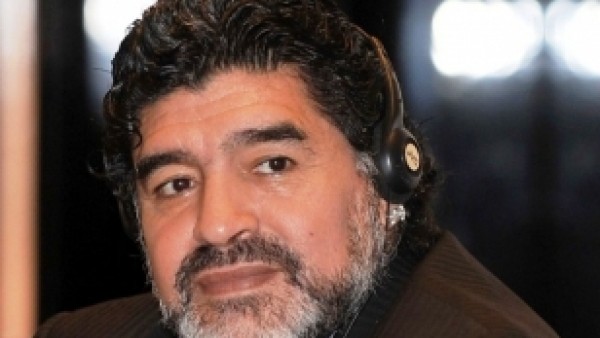 Maradona şarkıcı olursa...