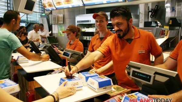 Gattuso hamburgerci olursa...