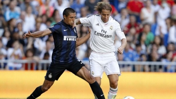 Efsaneler Maçında Dostluk Kazandı