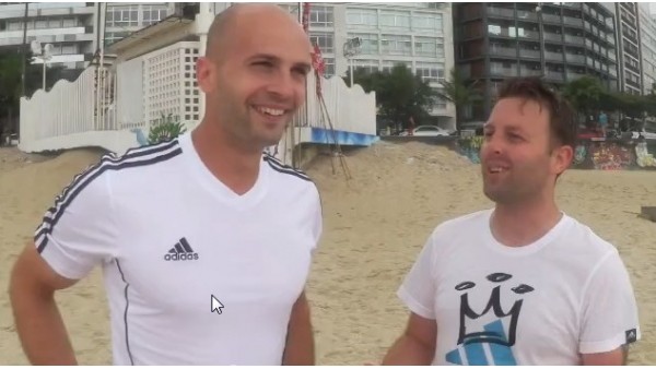 İmkansızı Başardı! Kovaya Tam İsabet...