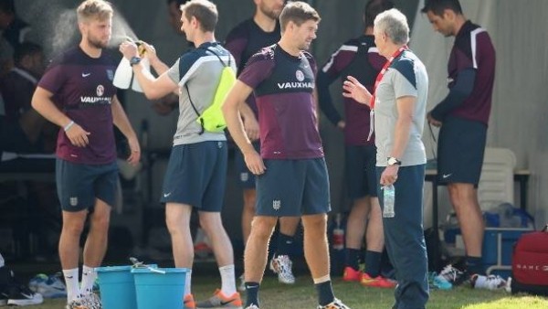 Steven Gerrard'tan masöre çılgın şaka