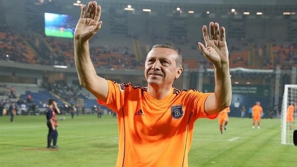 Başbakan Erdoğan maça çıktı