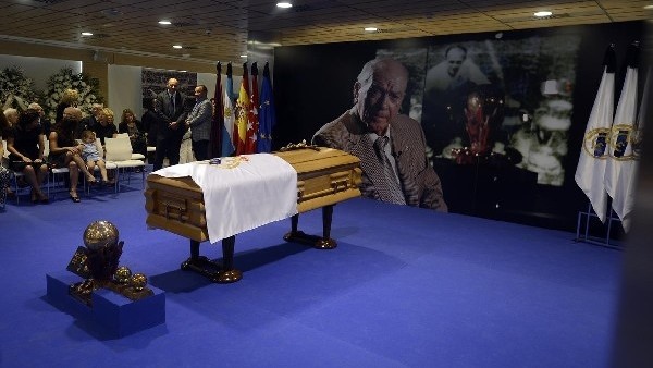 İspanyollardan Di Stefano'ya veda