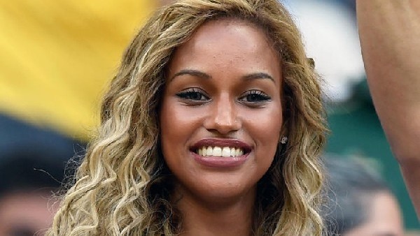 Balotelli'nin sevgilisinden çılgın doğum günü partisi!