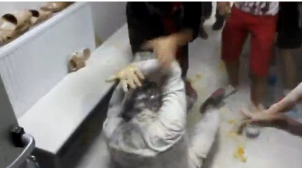 Böyle doğum günü kutlaması olmaz olsun