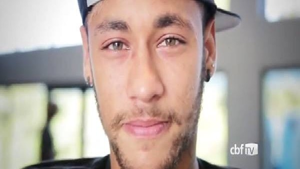 Neymar gözyaşlarıyla taraftara seslendi