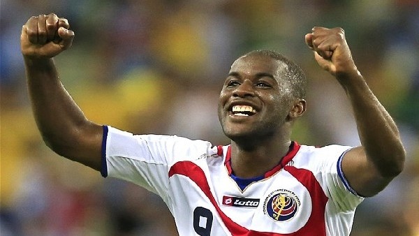 F.Bahçe'ye sürpriz genç golcü