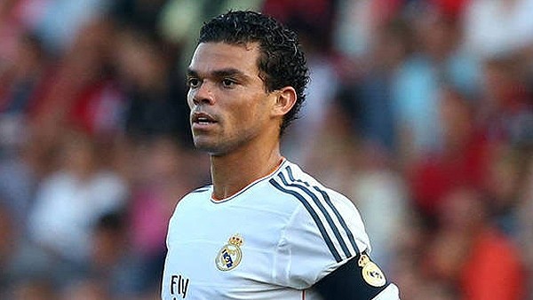 Pepe yeni saç modeliyle ilgi odağı oldu!