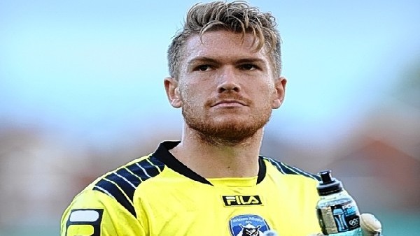 Kaleden kaleye inanılmaz bir gol