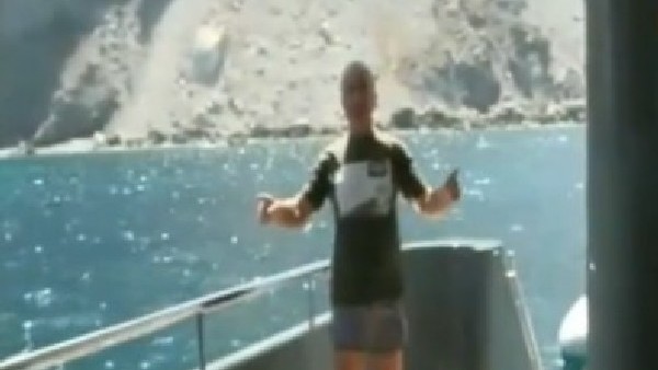 Ünal Aysal'dan ALS'ye destek!