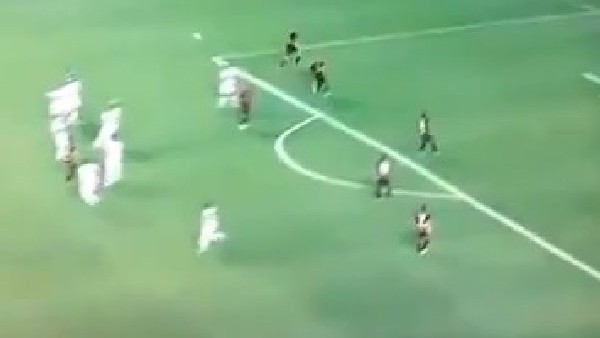 Böyle ofsayt taktiği görülmedi! Komedi...