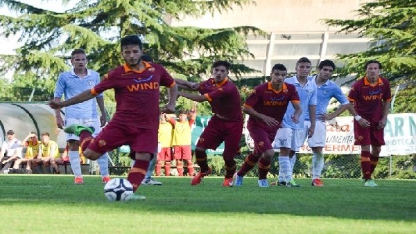 Roma'lı gençten müthiş füze