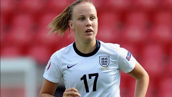 Kadın futbolcudan müthiş gol