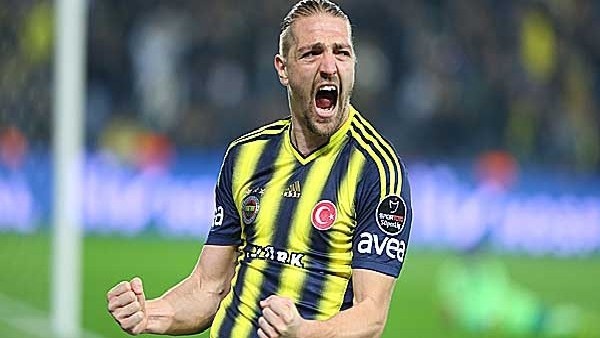 Caner'den Olympiakos'a müthiş frikik golü